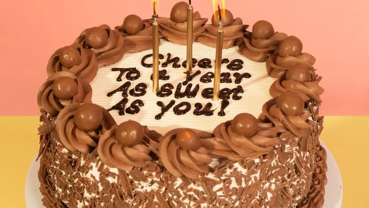 Cake Box – eggless cake shop in Belle Grove, London