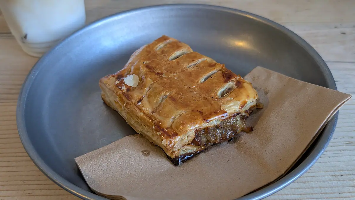 Eggless Cake Shop bakes